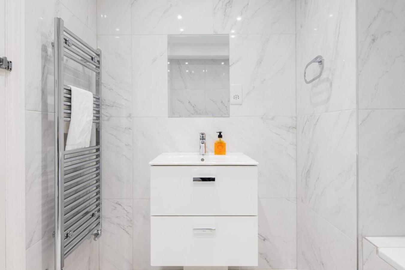Ferienwohnung Steps From Hyde Park 2Br 2Bath Sleeps 6 London Exterior foto