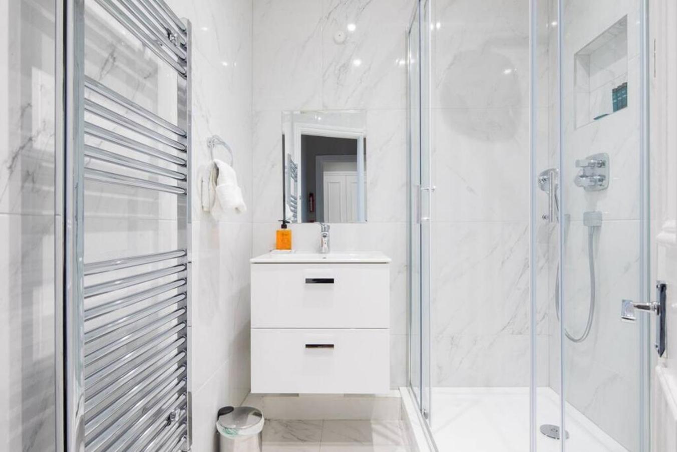 Ferienwohnung Steps From Hyde Park 2Br 2Bath Sleeps 6 London Exterior foto